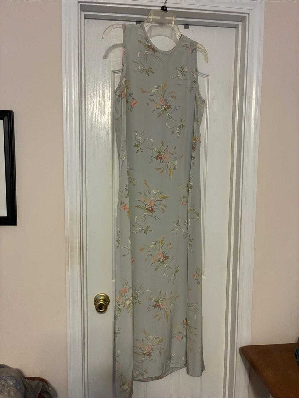 Sleeveless Floral Maxi Dress in Light Gray size 8